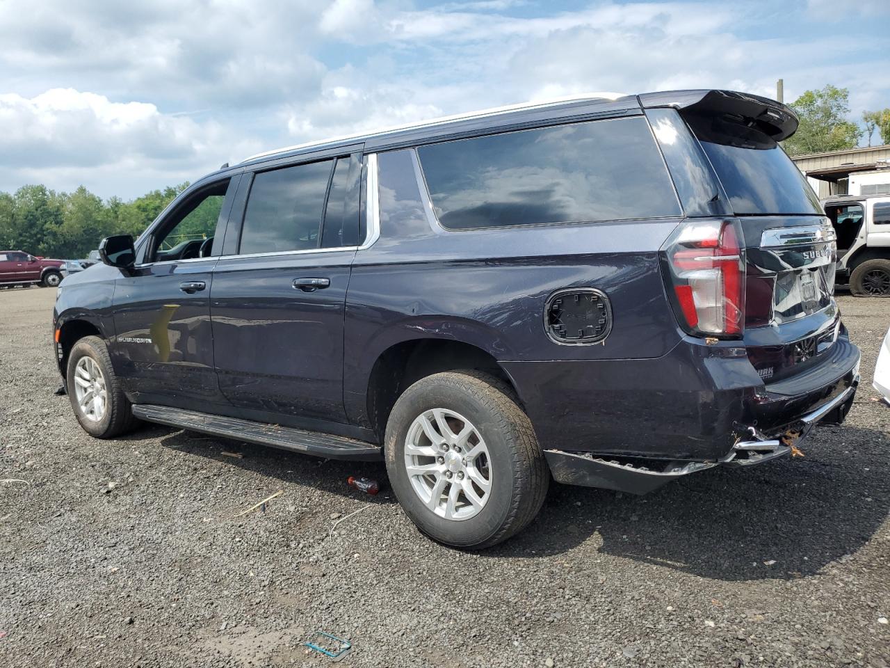 1GNSKCKD6NR346570 2022 CHEVROLET SUBURBAN - Image 2