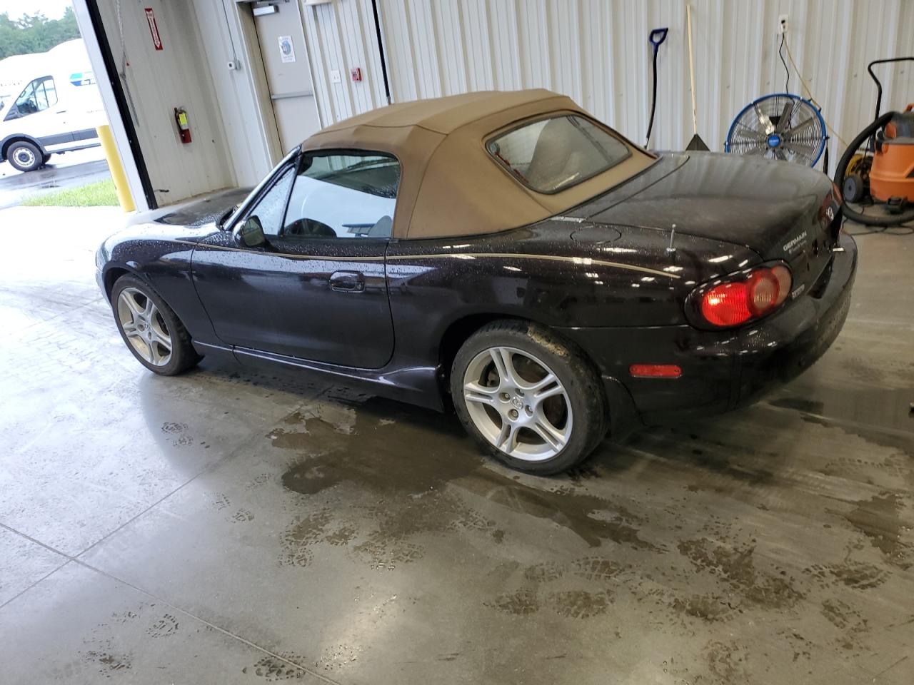 2005 Mazda Mx-5 Miata Base VIN: JM1NB353350410710 Lot: 65535324