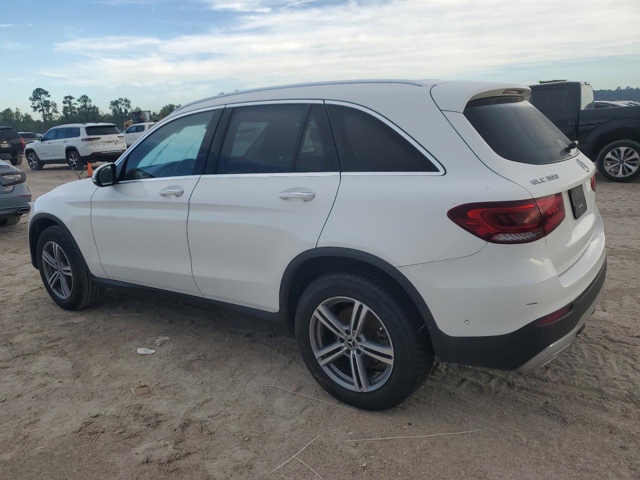 2021 Mercedes-Benz GLC - Image 2