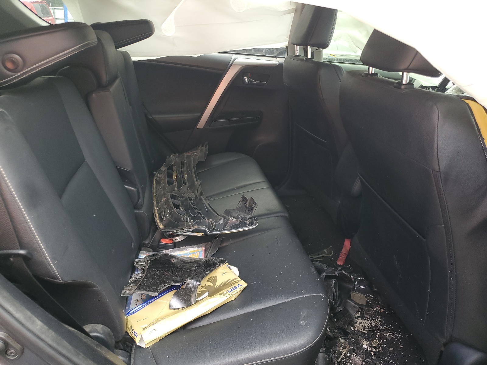 JTMYFREV1HD105595 2017 Toyota Rav4 Limited