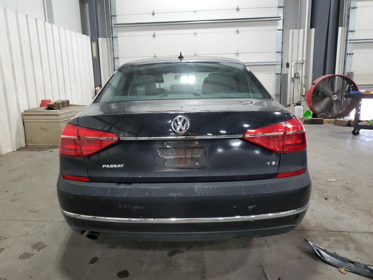 2016 Volkswagen Passat - Image 6