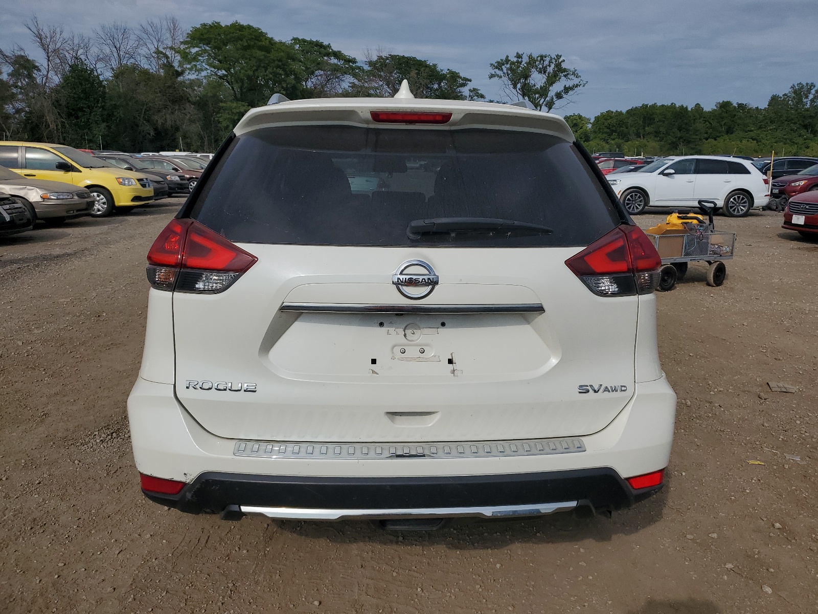 JN8AT2MVXJW352261 2018 Nissan Rogue S