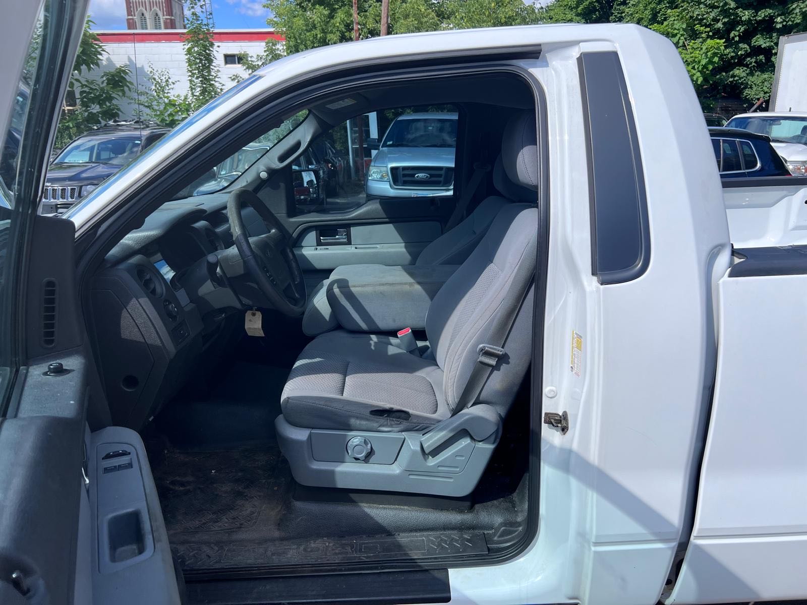 2013 Ford F150 vin: 1FTNF1ET9DKF15201