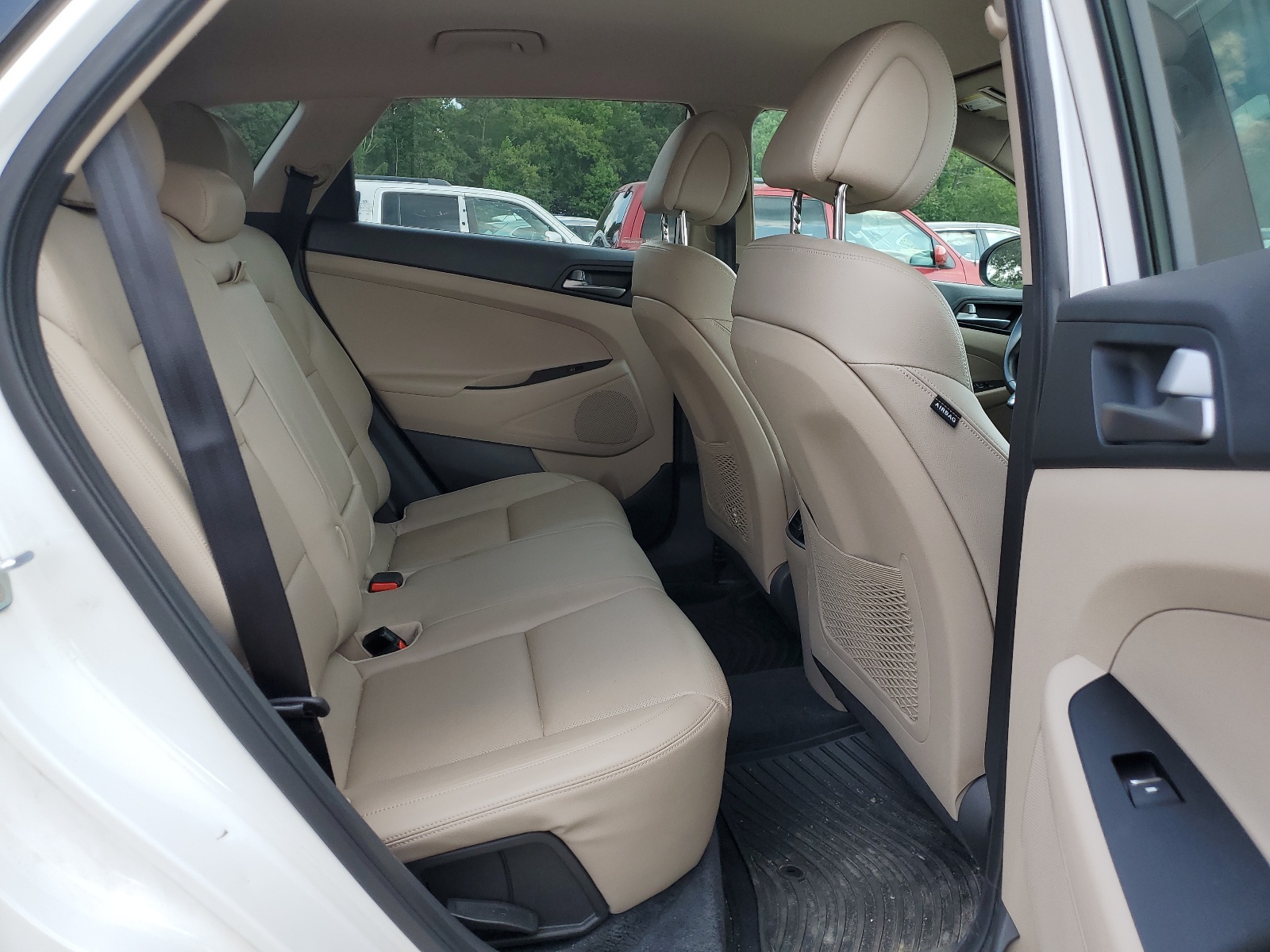 KM8J3CA25GU068273 2016 Hyundai Tucson Limited