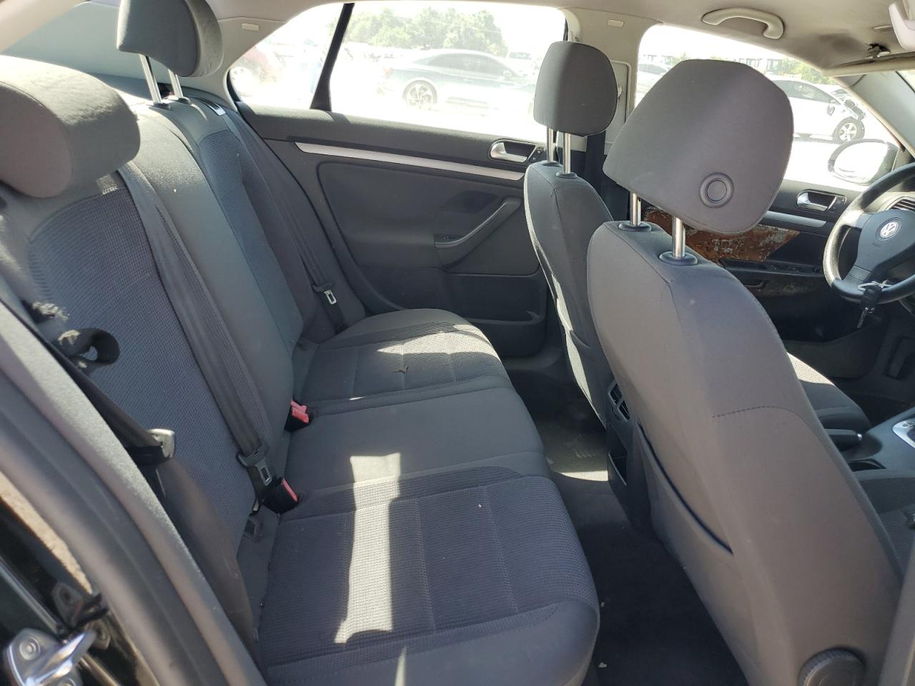 2006 Volkswagen Jetta Value VIN: 3VWPG71K96M727692 Lot: 81828294