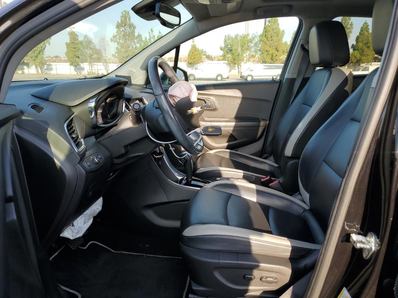 2018 Chevrolet Trax Premier VIN: KL7CJMSB2JB605477 Lot: 65678094