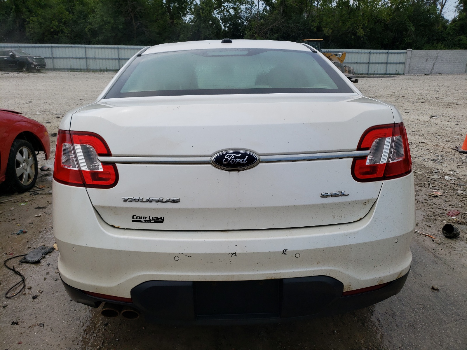 1FAHP2EWXAG151370 2010 Ford Taurus Sel