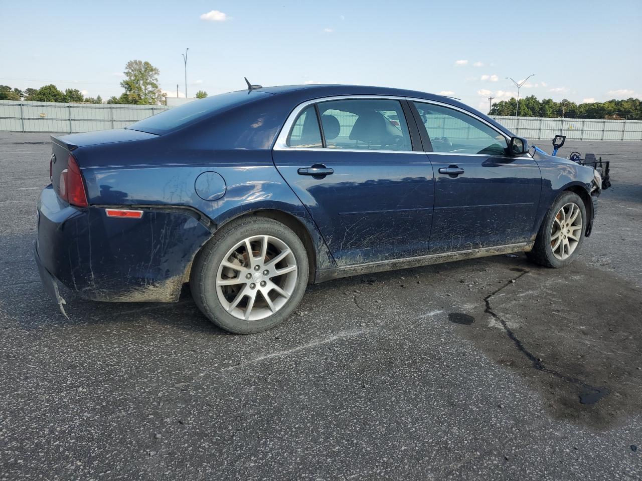 2011 Chevrolet Malibu - Image 3