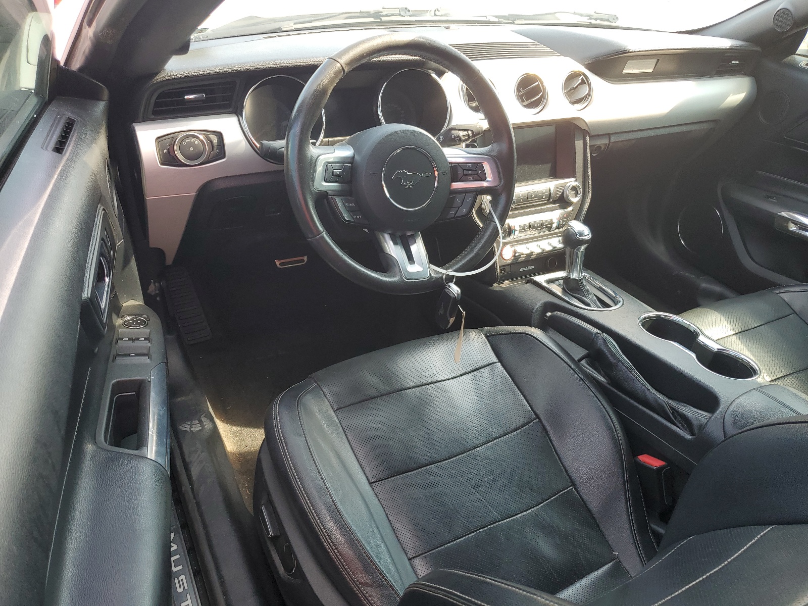 1FATP8UH7G5243394 2016 Ford Mustang