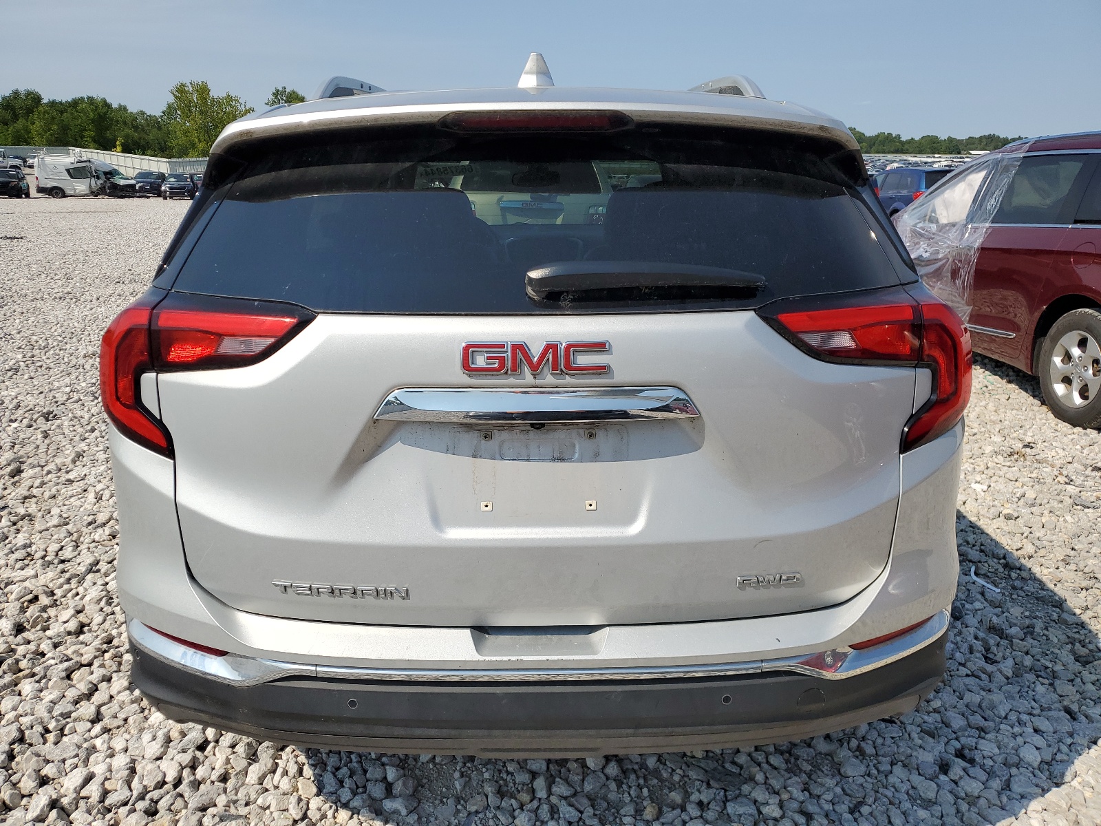 3GKALWEU2JL251119 2018 GMC Terrain Slt