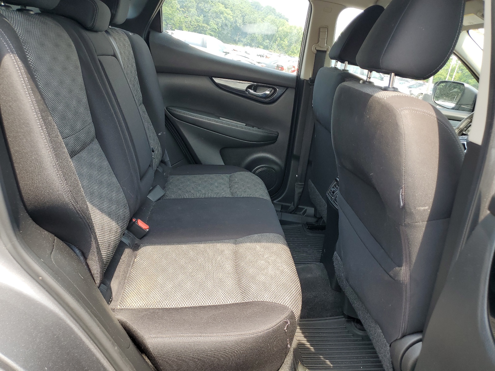 JN1BJ1CR3KW314413 2019 Nissan Rogue Sport S