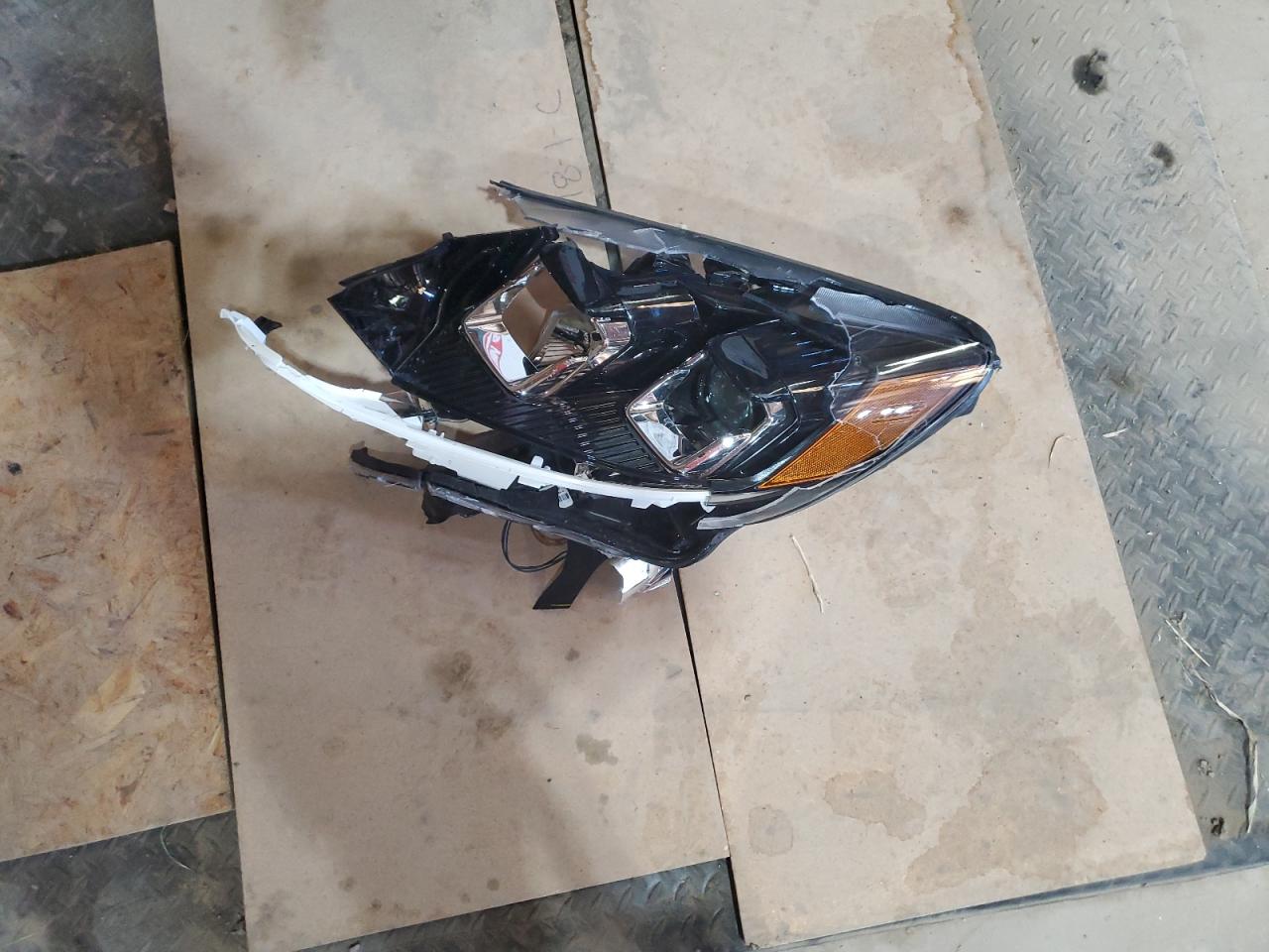 2022 Ford Escape Se VIN: 1FMCU0G61NUA46072 Lot: 69793254