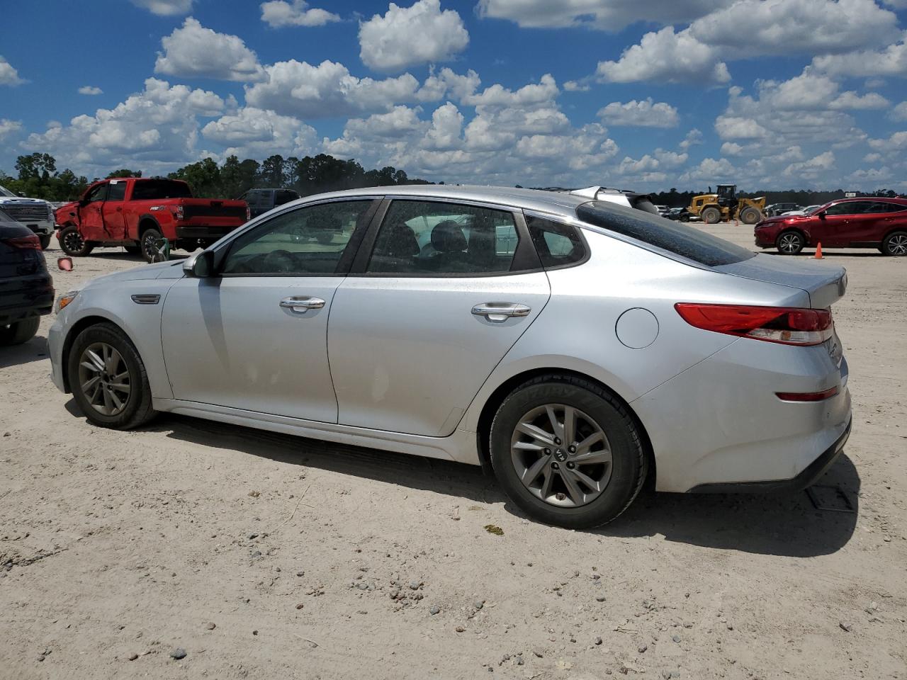 5XXGT4L32KG290620 2019 KIA OPTIMA - Image 2