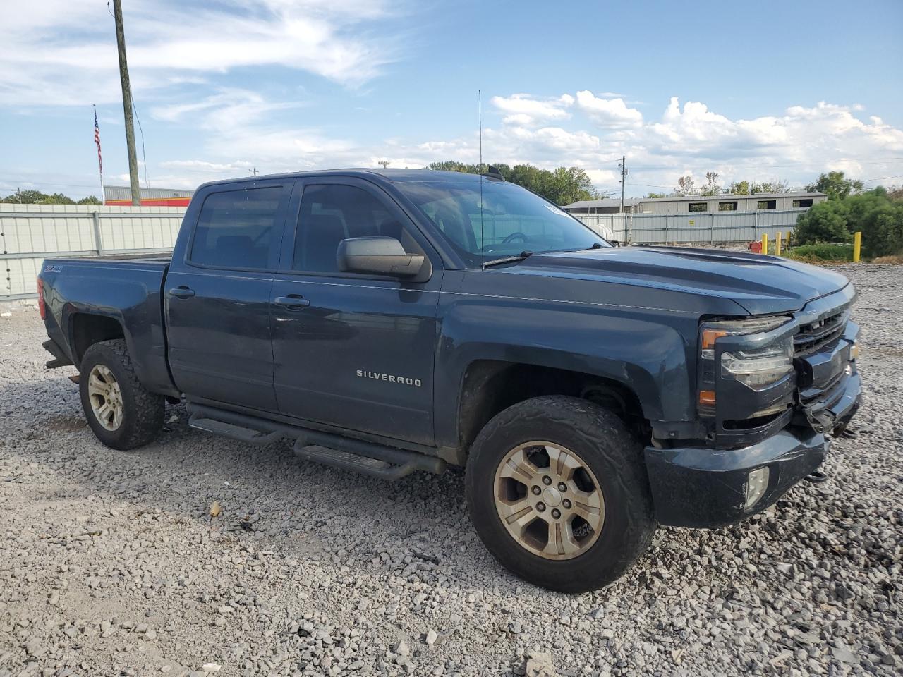 2017 Chevrolet Silverado K1500 Lt VIN: 3GCUKREC5HG170879 Lot: 68977464