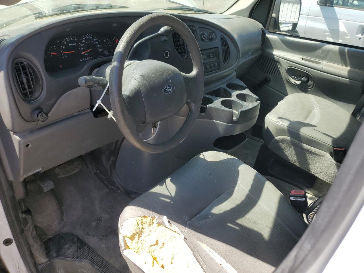 2006 Ford Econoline E350 Super Duty Van VIN: 1FTSE34L76HB18279 Lot: 68136984