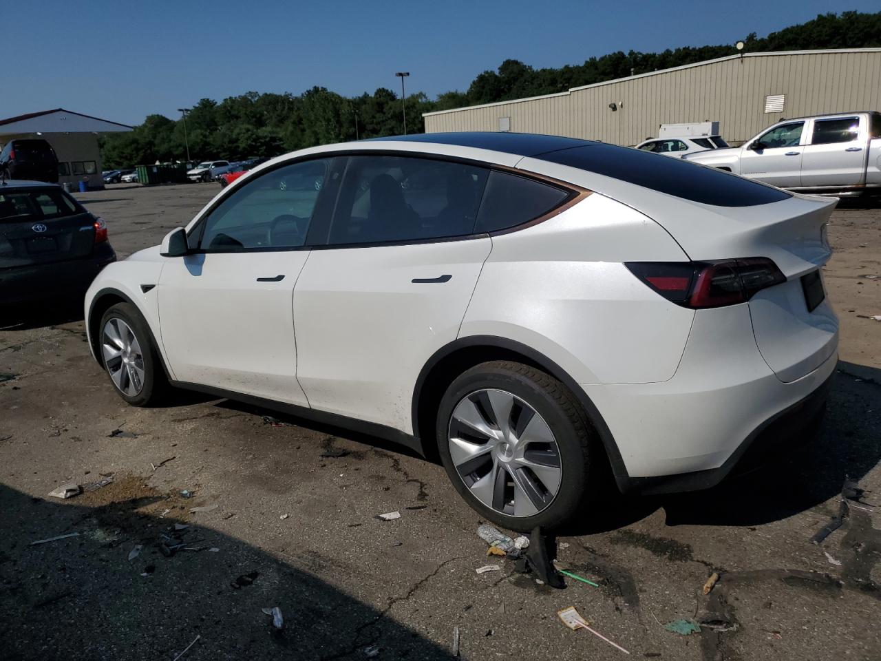 7SAYGDEE7PA094688 Tesla Model Y  2