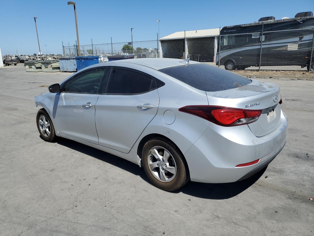 5NPDH4AE3FH554074 2015 HYUNDAI ELANTRA - Image 2