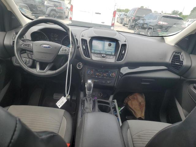  FORD ESCAPE 2019 Czarny