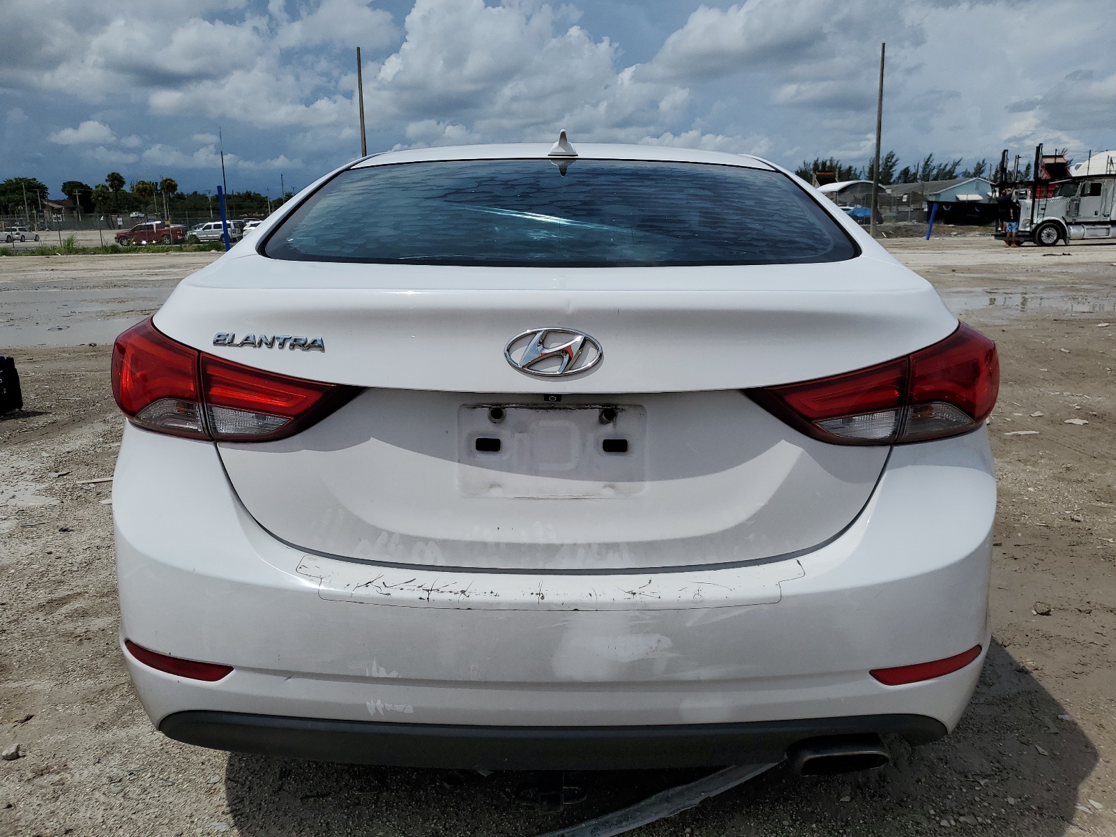 KMHDH4AH5GU522787 2016 Hyundai Elantra Se