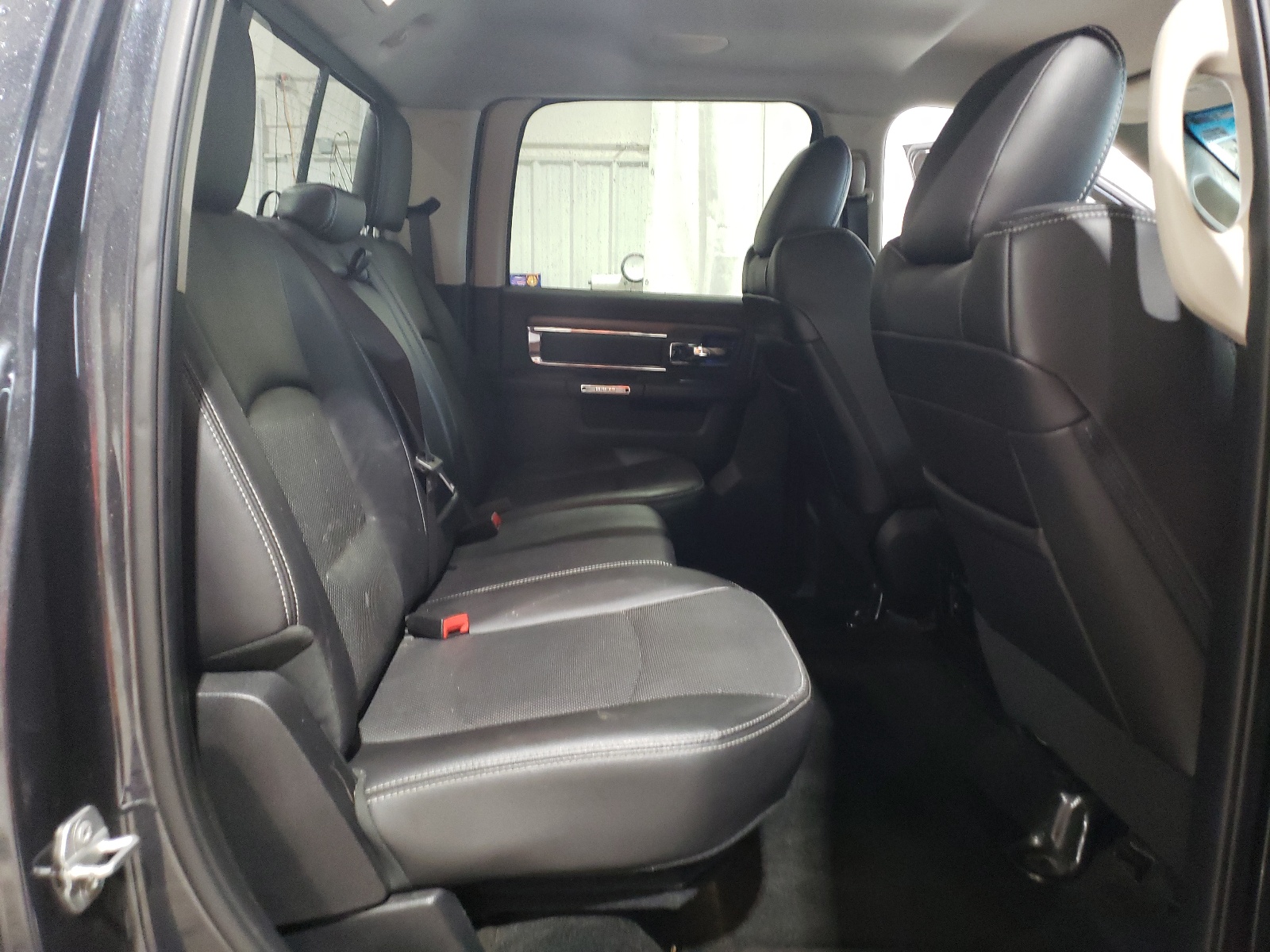 3C6UR5FJ7FG628539 2015 Ram 2500 Laramie