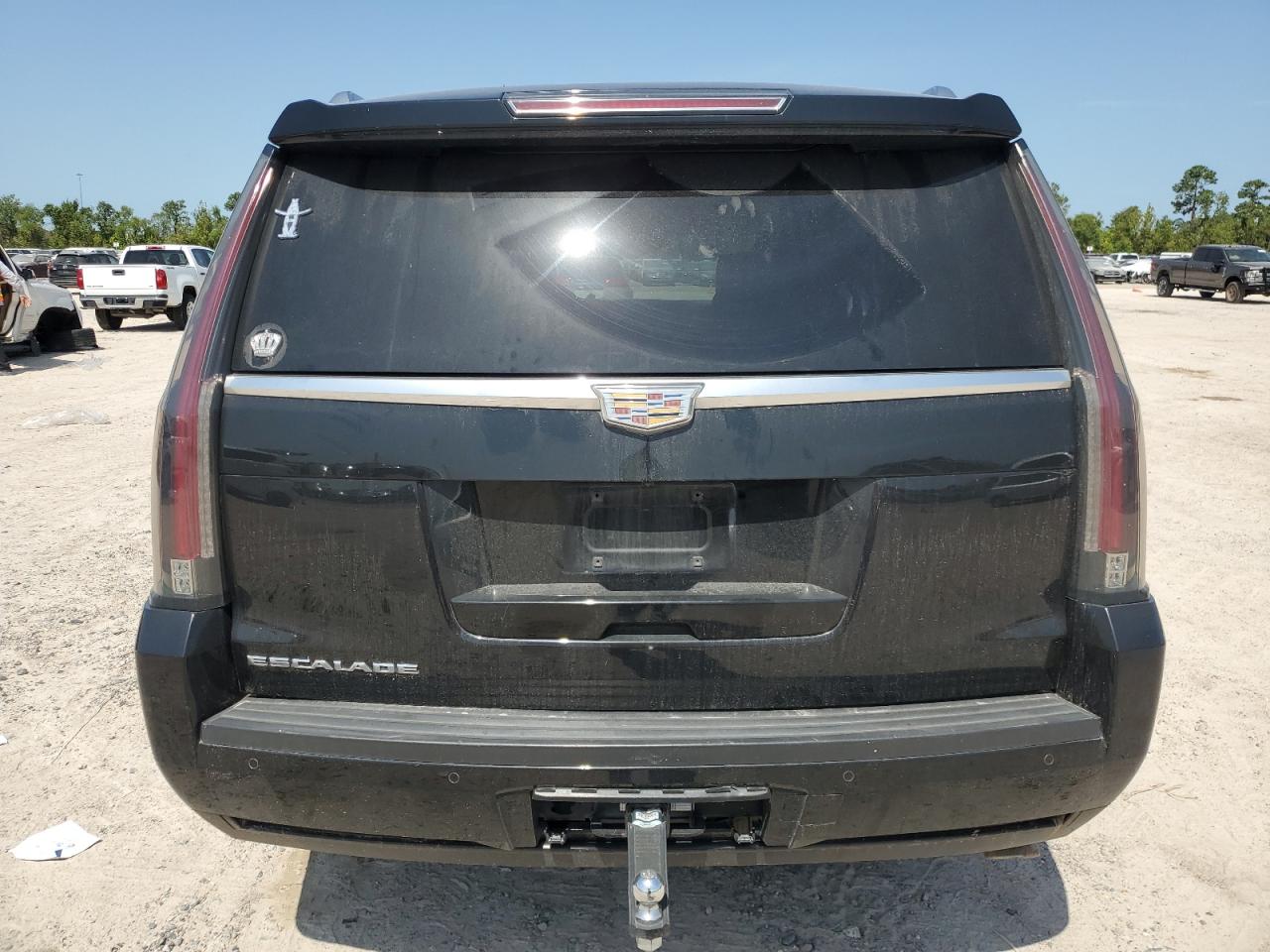 1GYS3DKJ2GR205087 2016 Cadillac Escalade Platinum