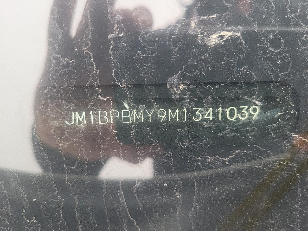 JM1BPBMY9M1341039 2021 Mazda 3 Premium