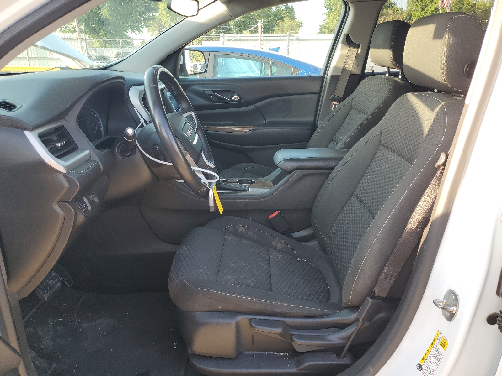 1GKKNKLAXHZ214693 2017 GMC Acadia Sle