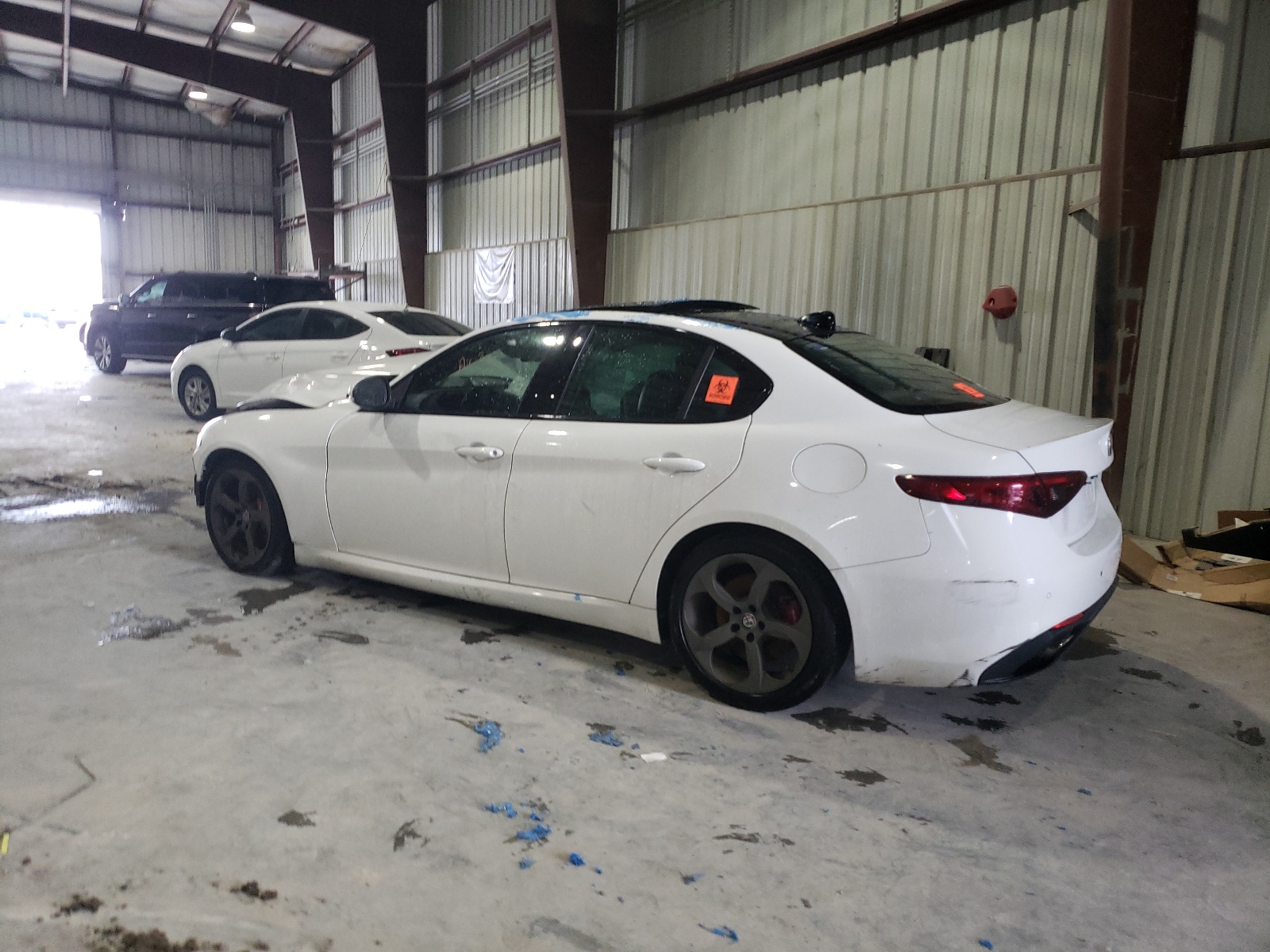 2018 Alfa Romeo Giulia vin: ZARFAEBN4J7593549