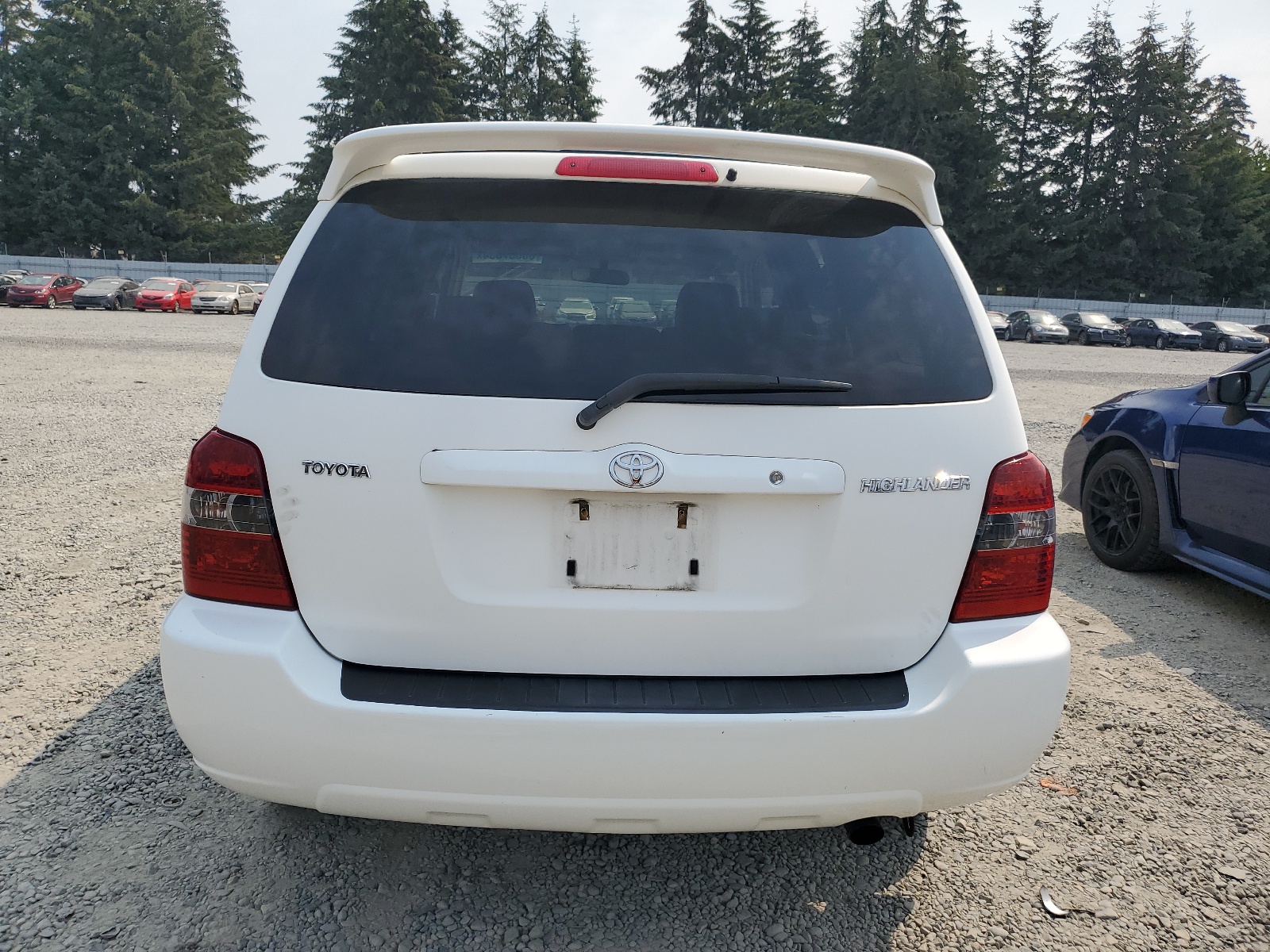 JTEDD21AX40077243 2004 Toyota Highlander