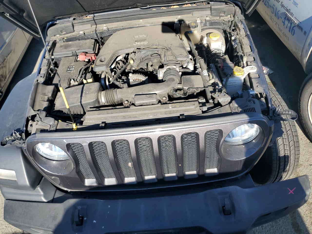 1C4HJXDG6JW147390 2018 Jeep Wrangler Unlimited Sport