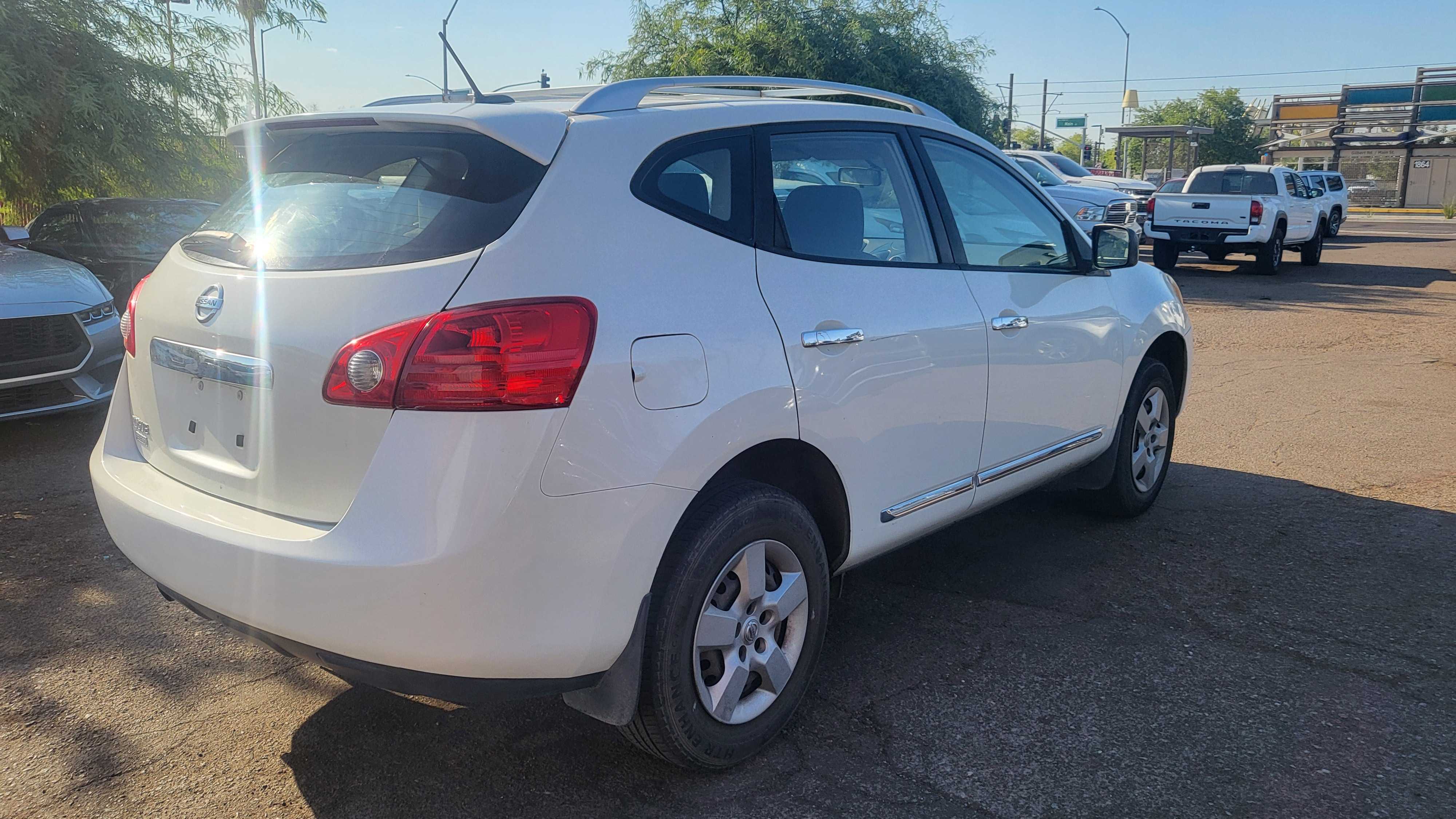 2014 Nissan Rogue Select S vin: JN8AS5MT4EW625462