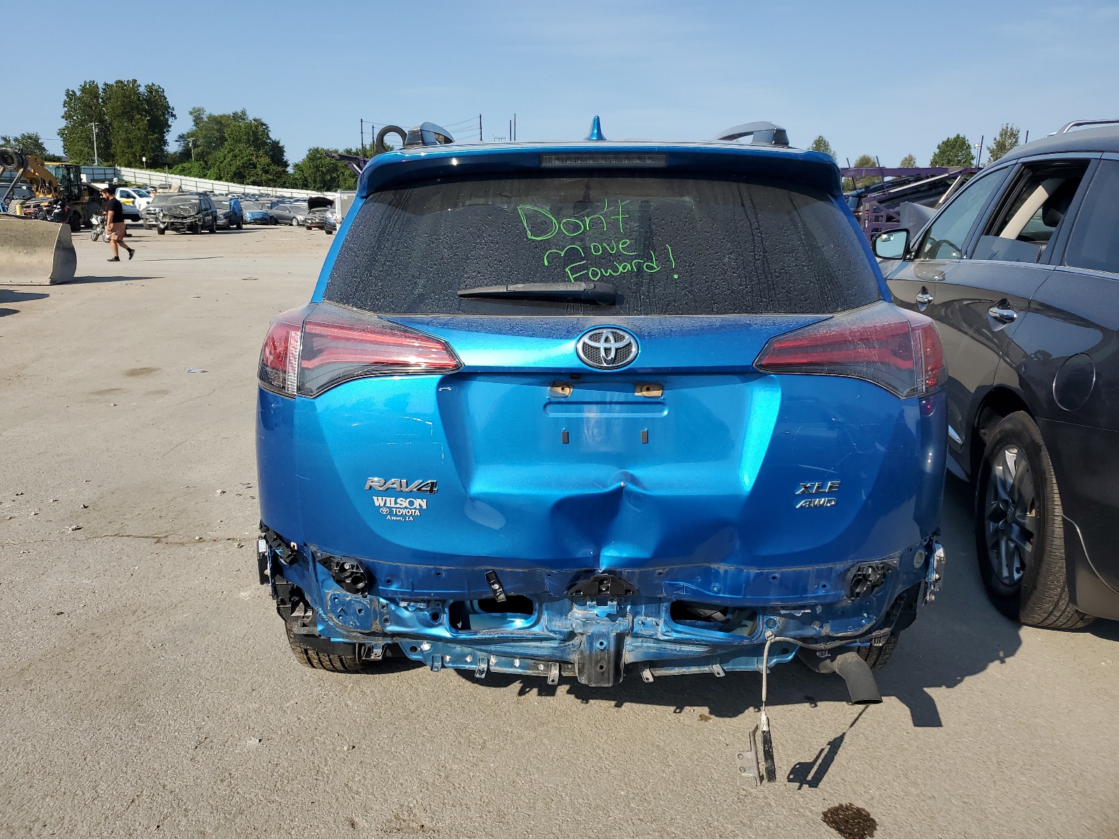 JTMRFREV2HJ169862 2017 Toyota Rav4 Xle