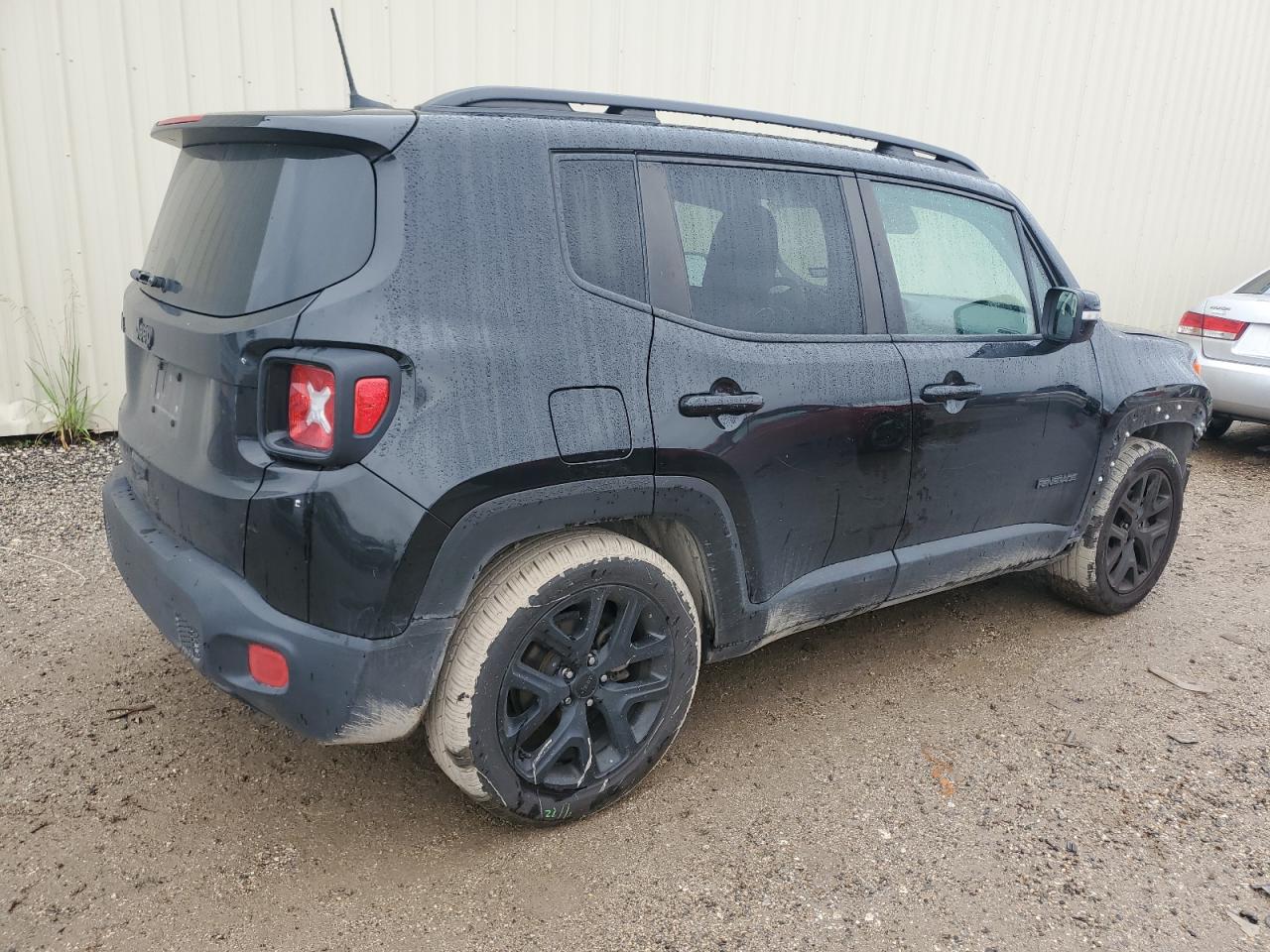 2018 Jeep Renegade - Image 3