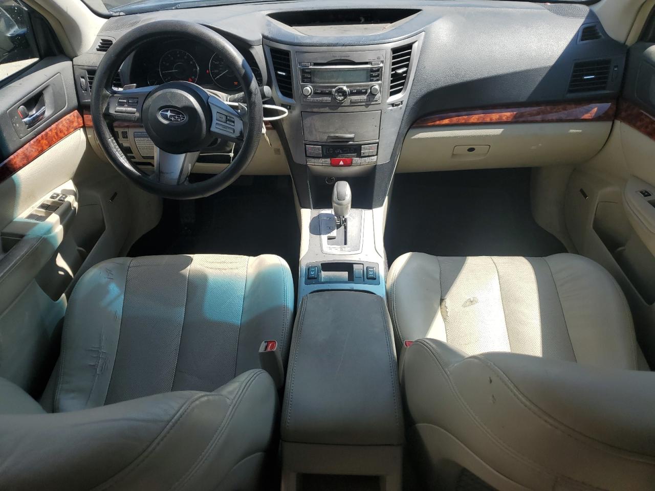 2011 Subaru Outback - Image 8