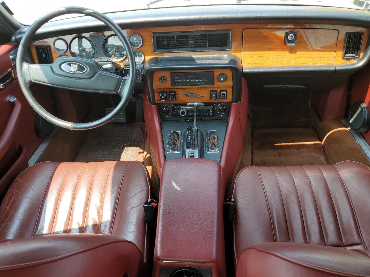 1985 Jaguar Xj6 VIN: SAJAV1344FC421240 Lot: 67992294