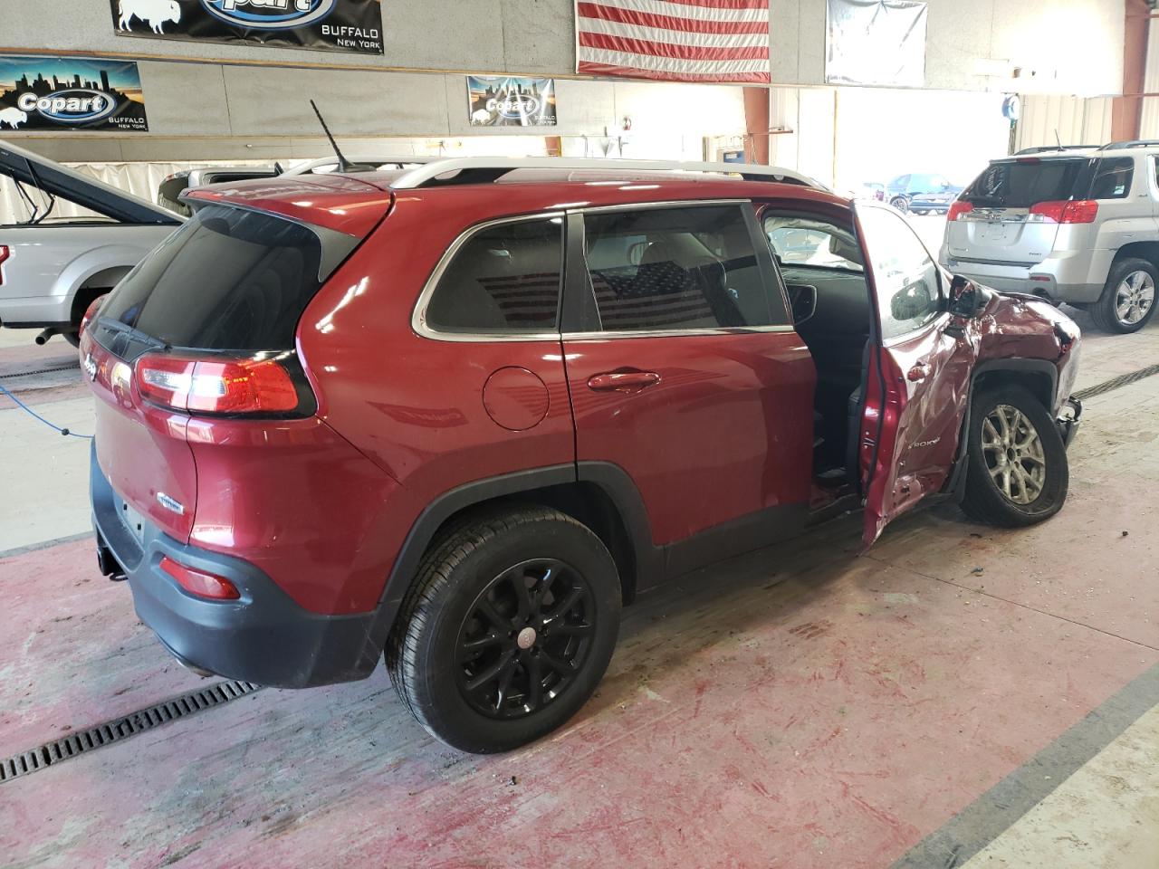 2014 Jeep Cherokee Latitude VIN: 1C4PJMCS6EW226998 Lot: 67197624