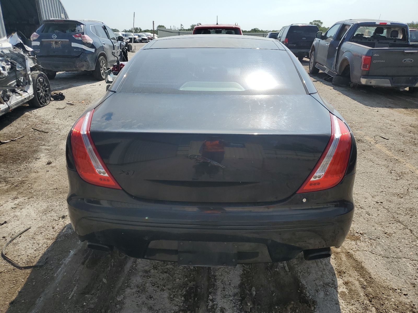 SAJWA1CB1CLV26359 2012 Jaguar Xj