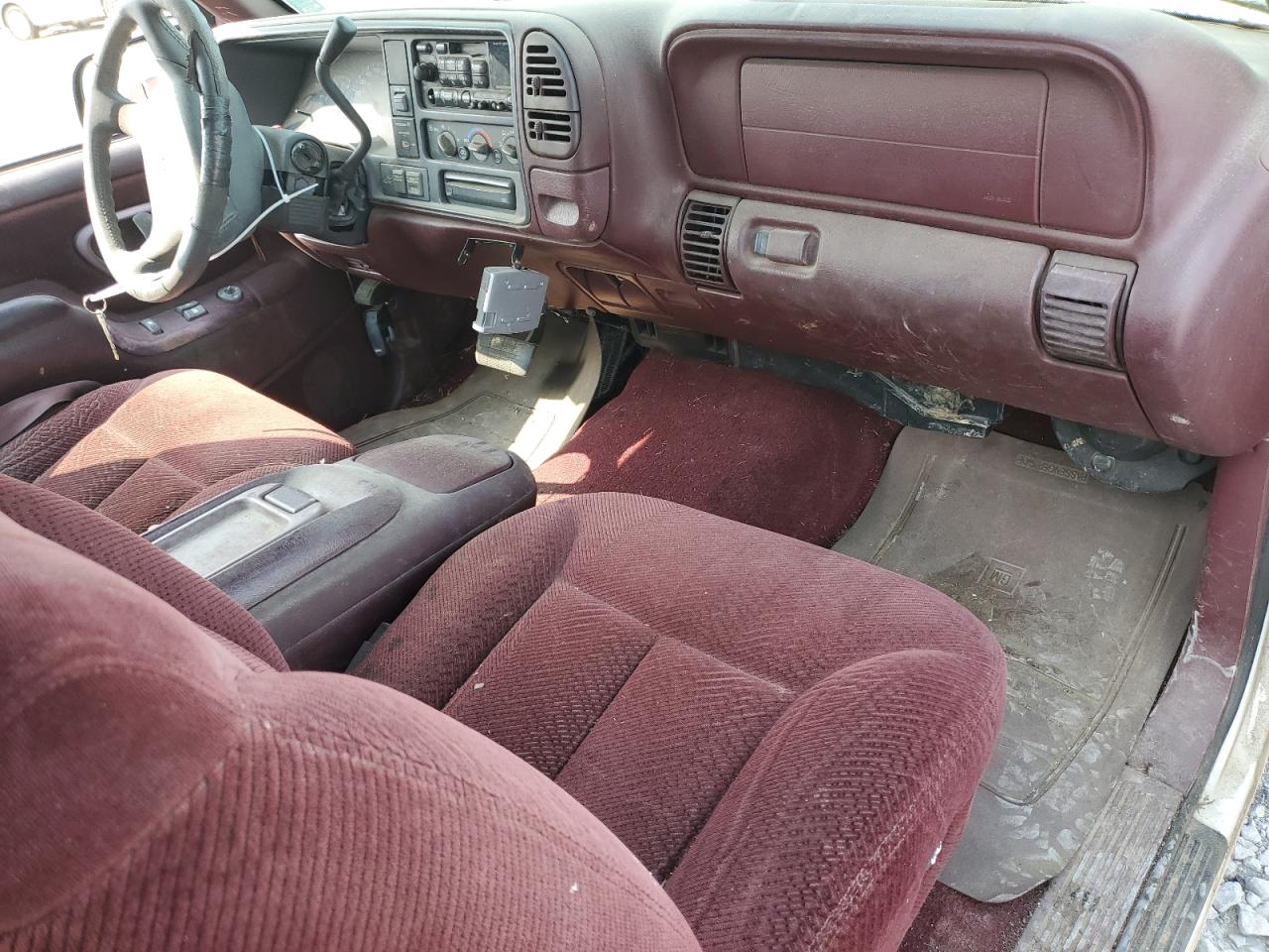 1997 Chevrolet Gmt-400 K1500 VIN: 1GCEK19R2VE170412 Lot: 66304134