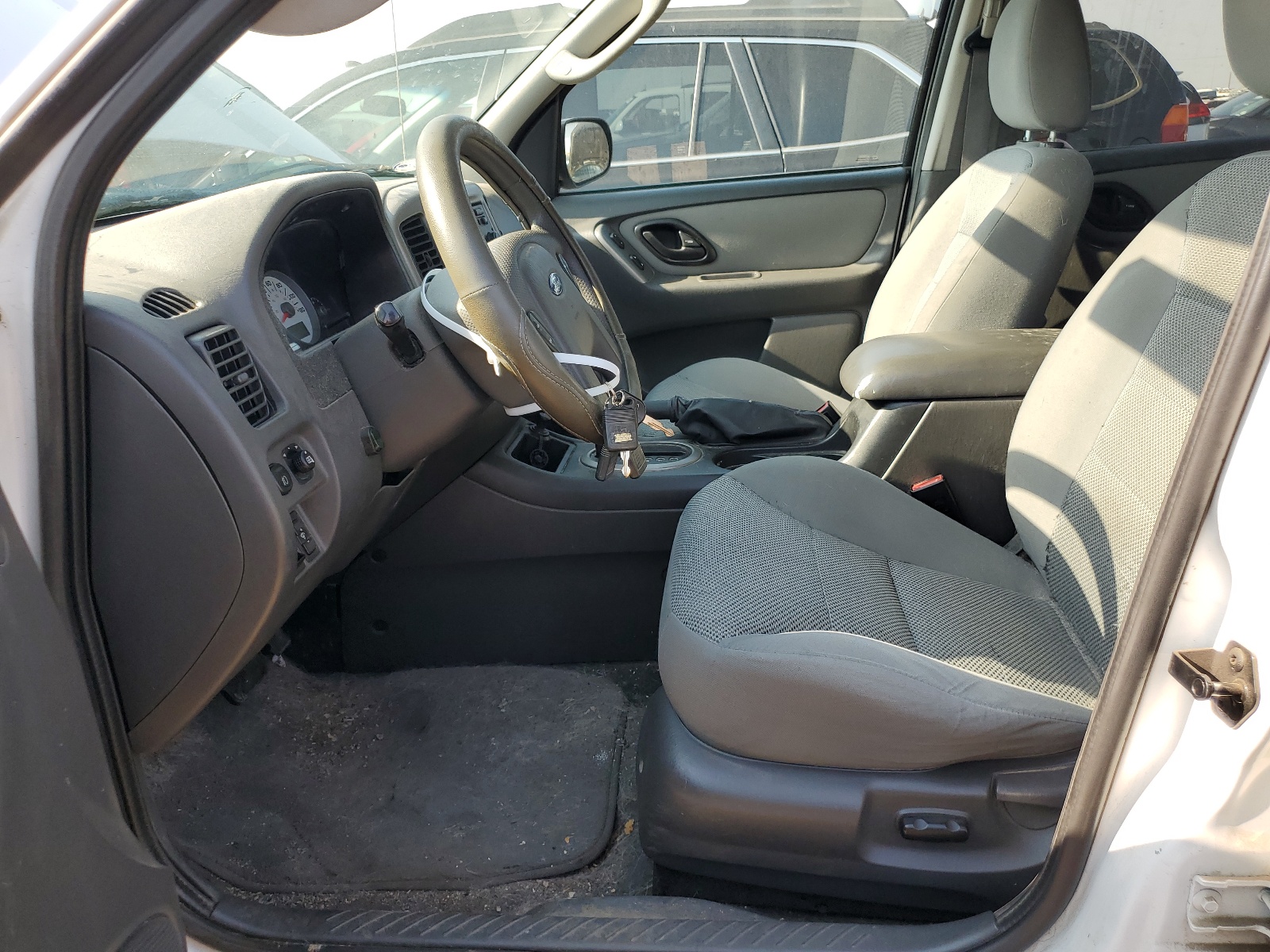 1FMCU93155KA29544 2005 Ford Escape Xlt
