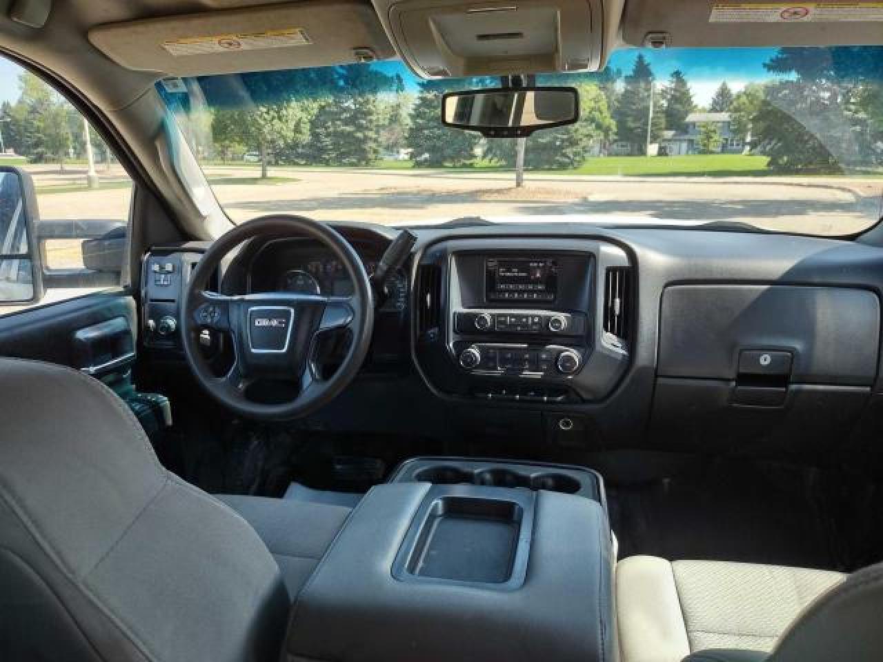 2015 GMC Sierra K2500 Heavy Duty VIN: 1GT12XEG6FF664631 Lot: 69363194