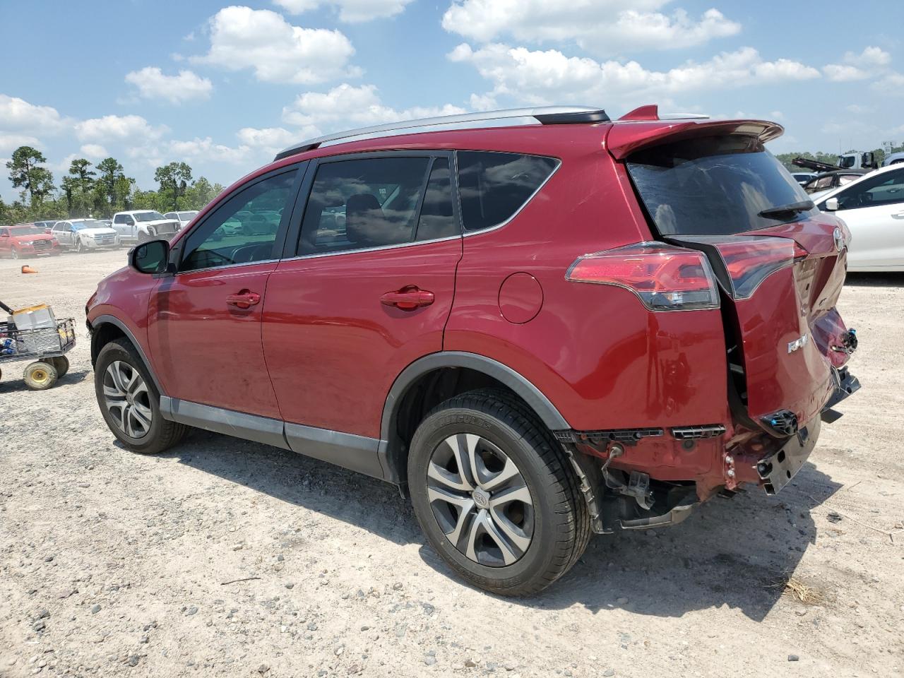 2T3ZFREV7JW479156 2018 TOYOTA RAV 4 - Image 2