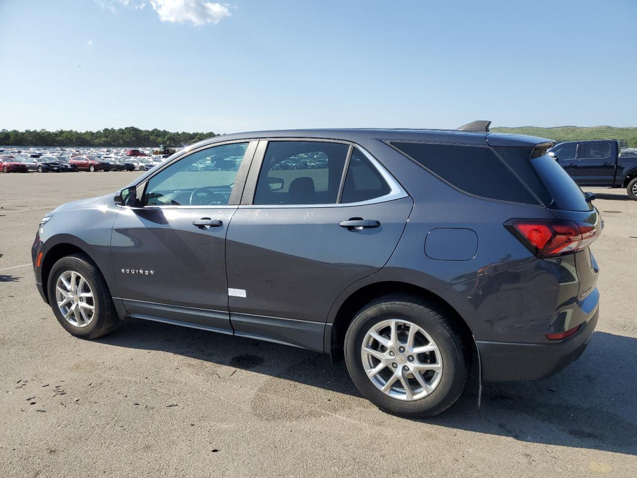 2GNAXUEV0N6120883 2022 CHEVROLET EQUINOX - Image 2