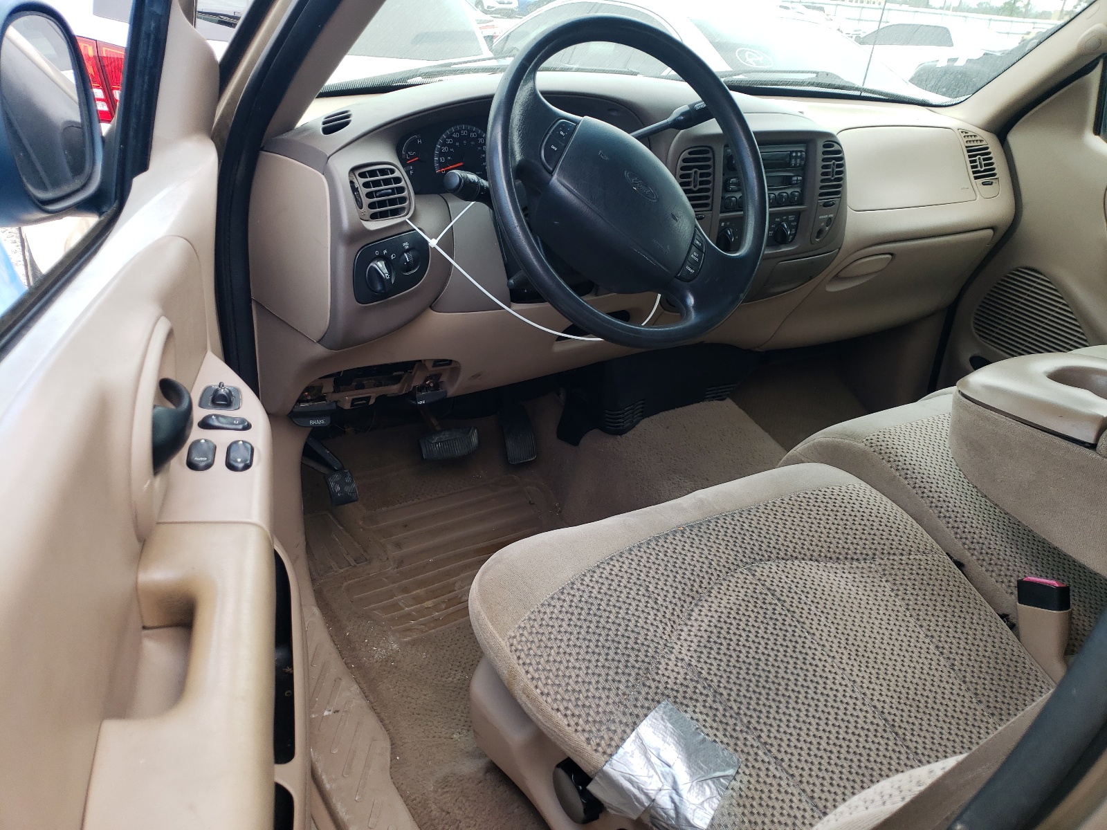 1FTRX17W7XNC08070 1999 Ford F150