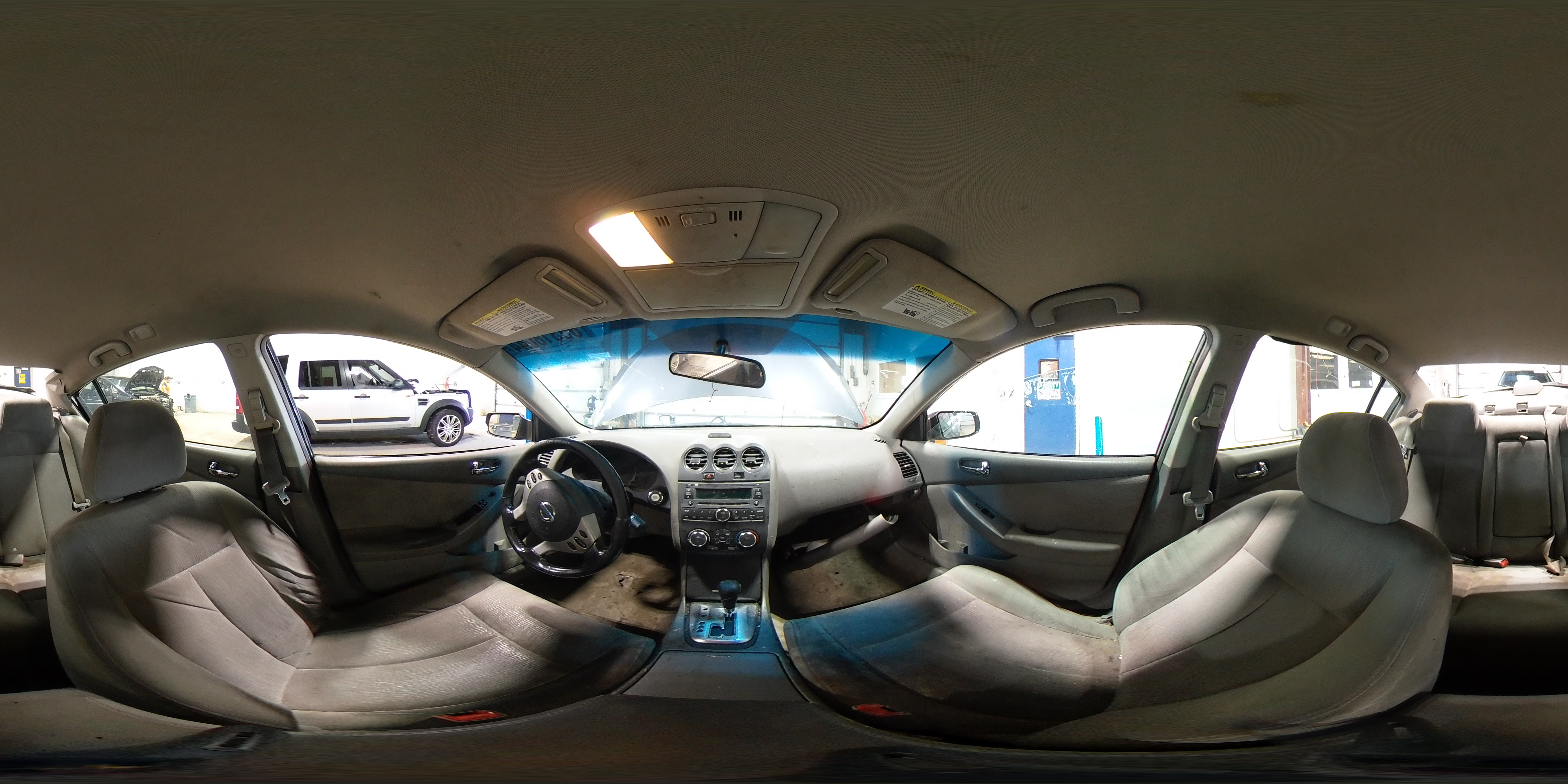 2010 Nissan Altima - Image 13