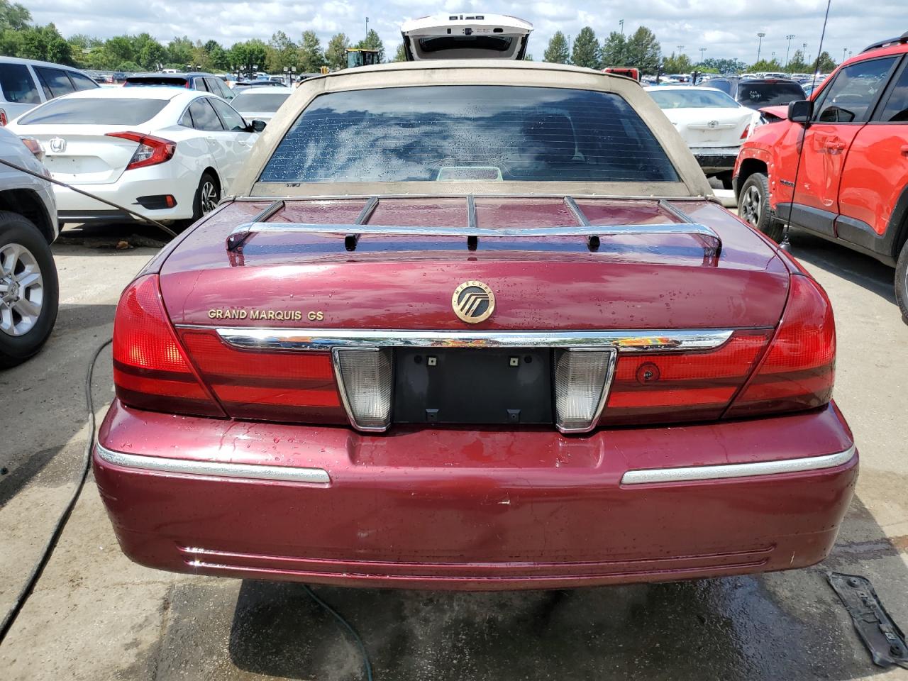 2005 Mercury Grand Marquis Gs VIN: 2MEFM74W25X626968 Lot: 65914244