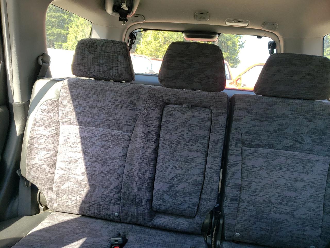 2002 Honda Cr-V Lx VIN: JHLRD78452C049002 Lot: 65491754