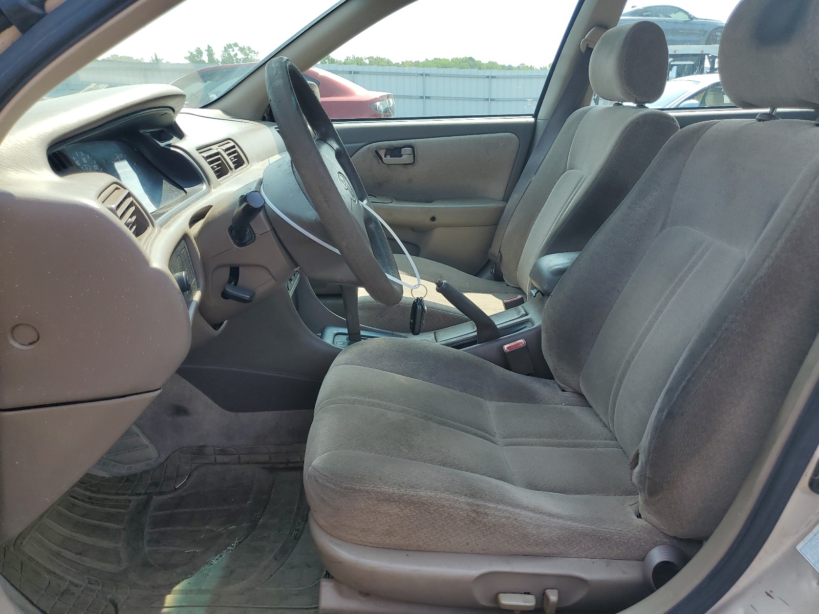 4T1BG22K9YU995943 2000 Toyota Camry Ce