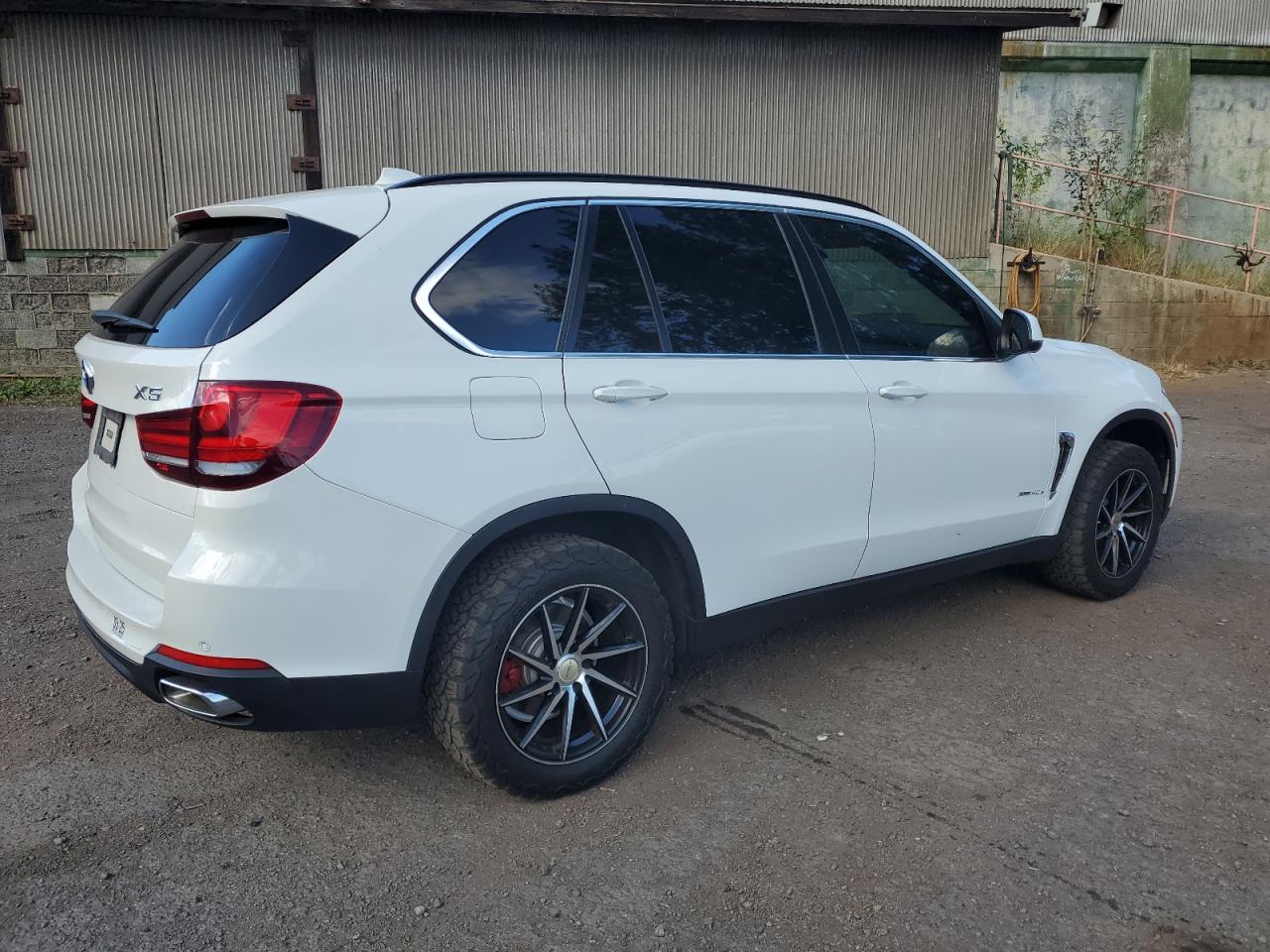 VIN 5UXKT0C57G0S76546 2016 BMW X5 no.3