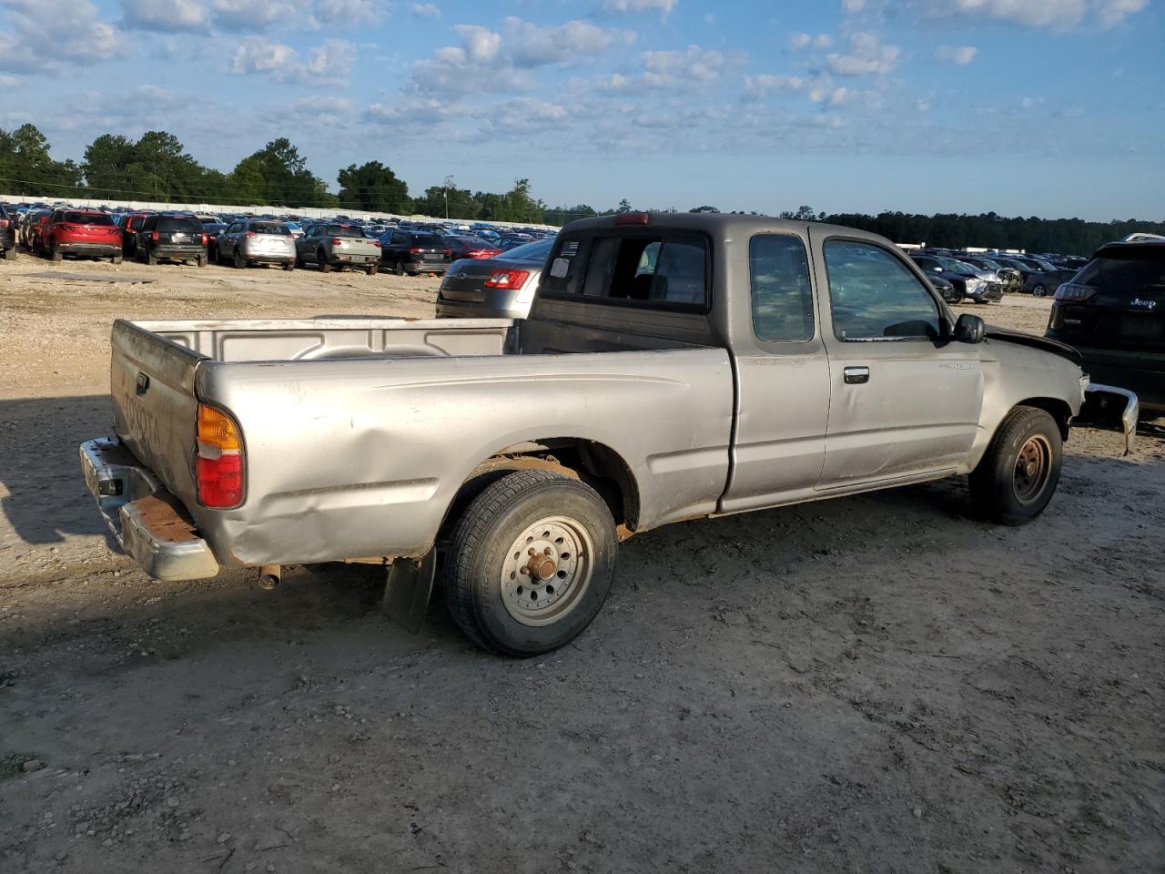 1995 Toyota Tacoma Xtracab VIN: 4TAUN53B2SZ066251 Lot: 67884484