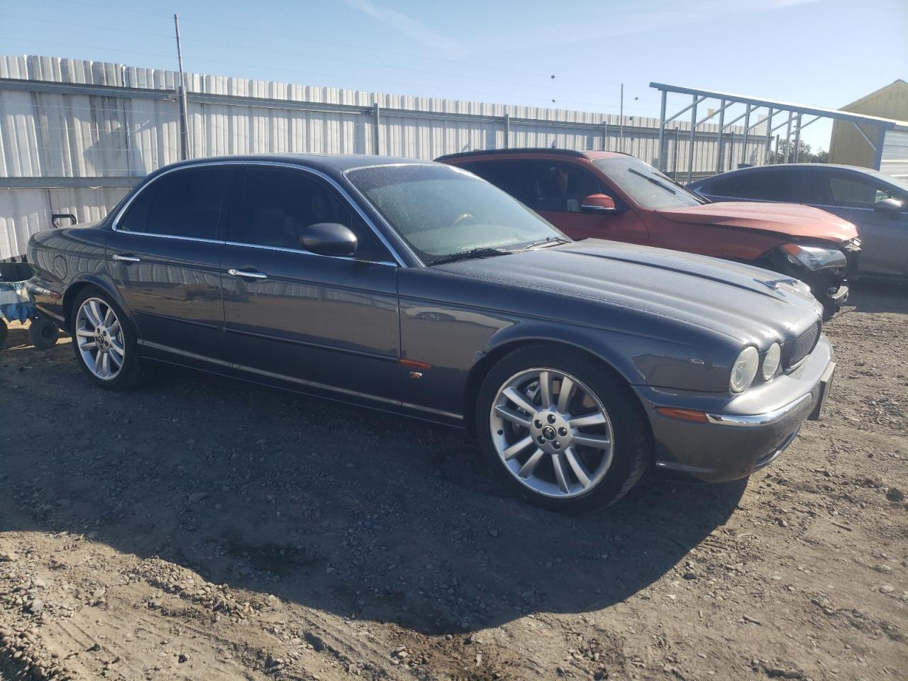 SAJWA73B54TG32885 2004 Jaguar Xjr S